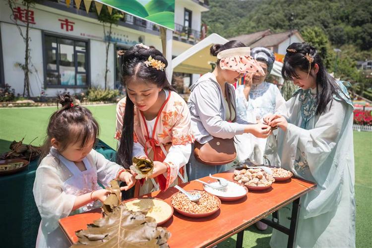 重渡沟再上央视！乡村端午节登上《新闻直播间》