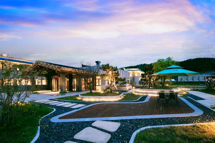 2025·美丽中国行走进张家口崇礼——发现之旅 ：崇礼中侨泰合宫酒店，承冬奥荣光 筑旅居新标